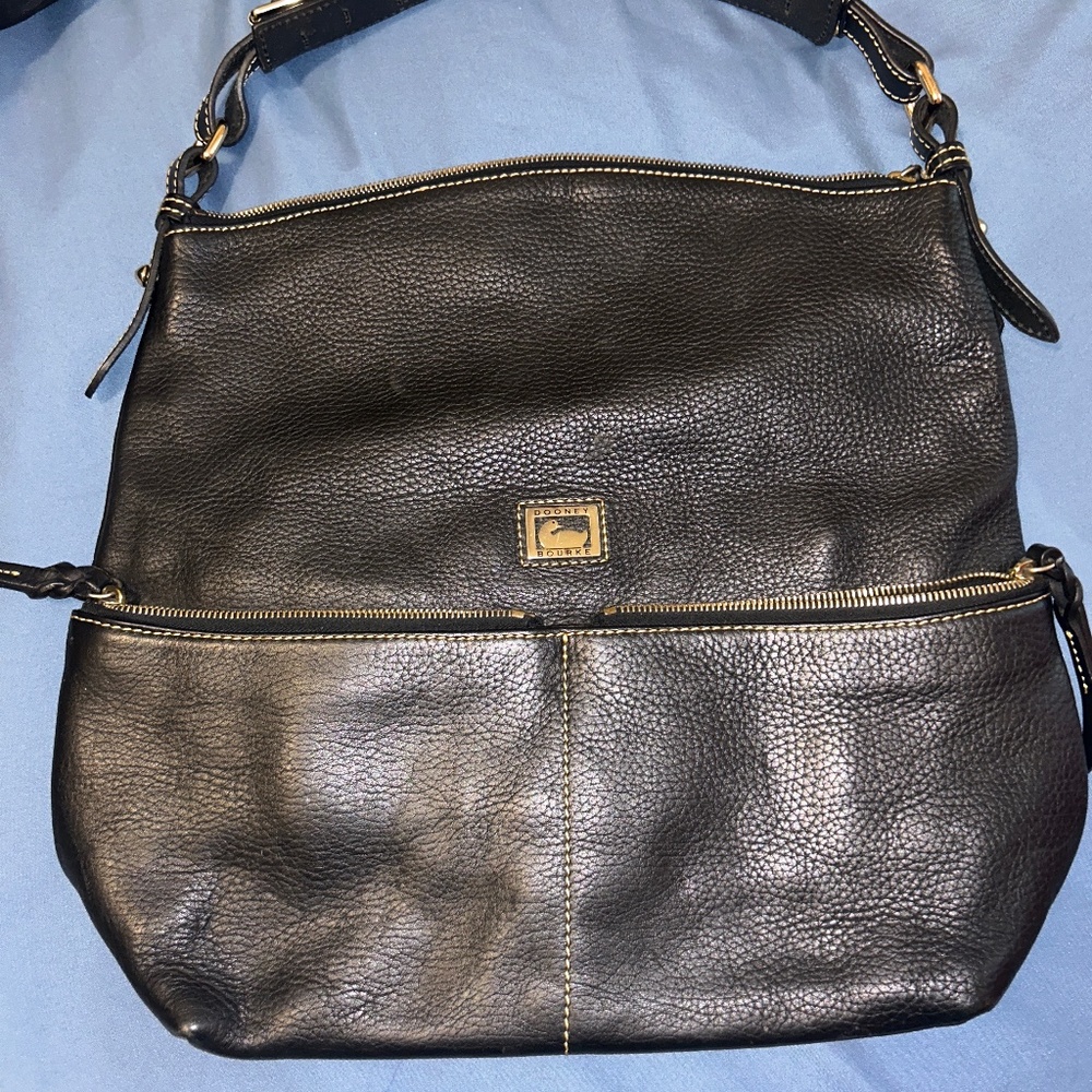 Dooney & Bourke shoulder bag